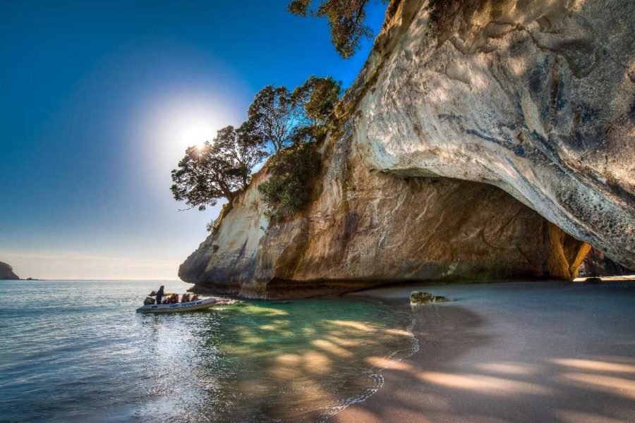 cathedral cove best time to travel to New Zealand 